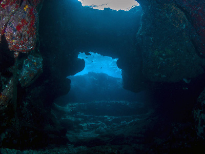 水下熔岩管图片