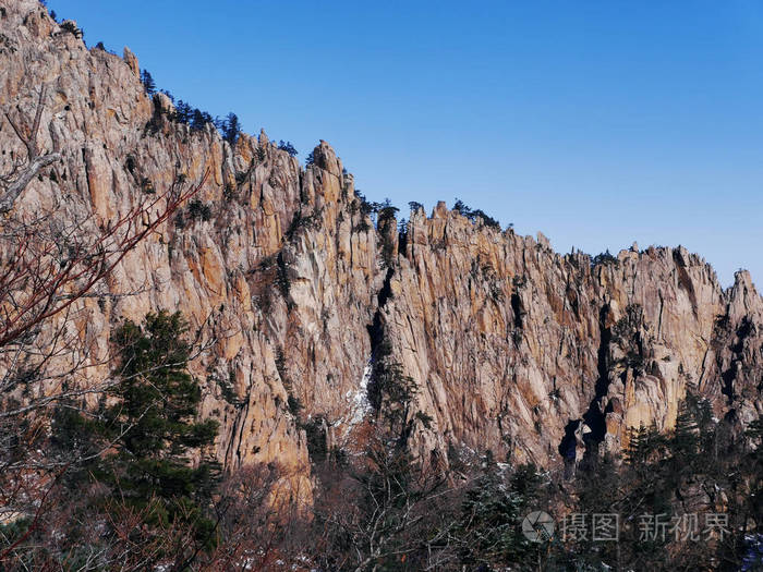 从美丽的山峰山顶的伟大景观。Seoraksan 国家公园。南韩