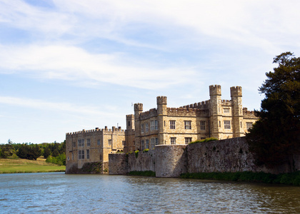 岛上的英国城堡。