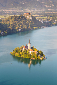 斯洛文尼亚的布莱德湖的全景视图