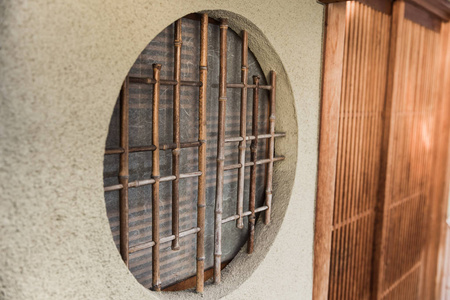 圆圆木窗日本京都式传统家居