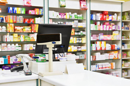 内部的药物和维生素商店.健康和健康生活方式的药物和维生素照片
