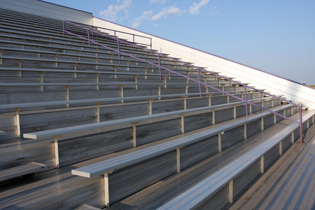 足球场露天看台照片