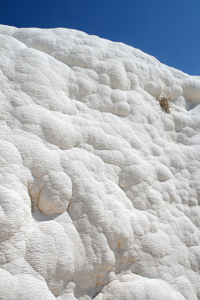 帕木卡勒火鸡的白色岩石和石灰华