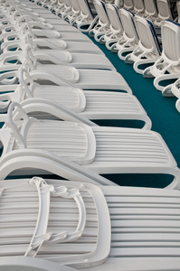 白色沙滩椅