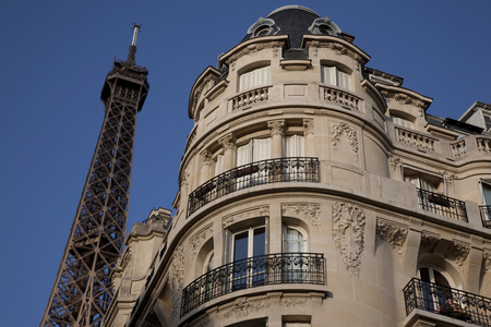 埃菲尔铁塔和巴黎建筑