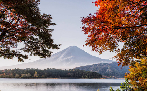 富士山山景。日本最著名的坐骑