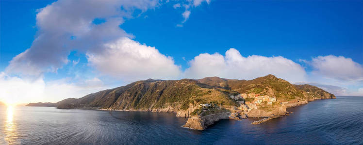 日落 Manarola 精彩全景鸟瞰图, 五土地