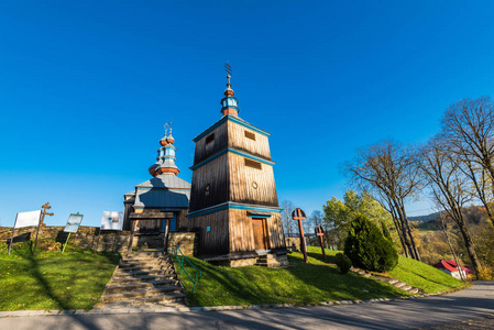 波兰 Bieszczady Komancza 的东正教木制教堂