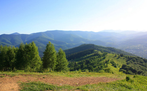 乌克兰 Yaremche 山 Makovitsa 山脉全景