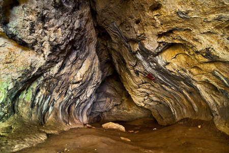 在罗马尼亚 bolii 洞穴