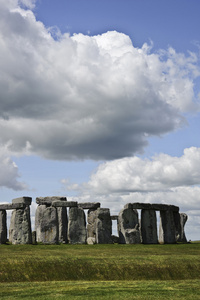 巨石阵，在英格兰的巨石纪念碑建在 3000bc 附近