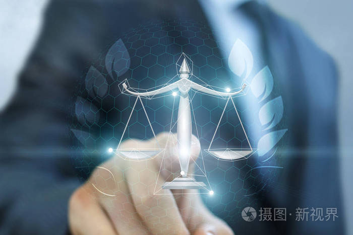 律师点击正义的天平