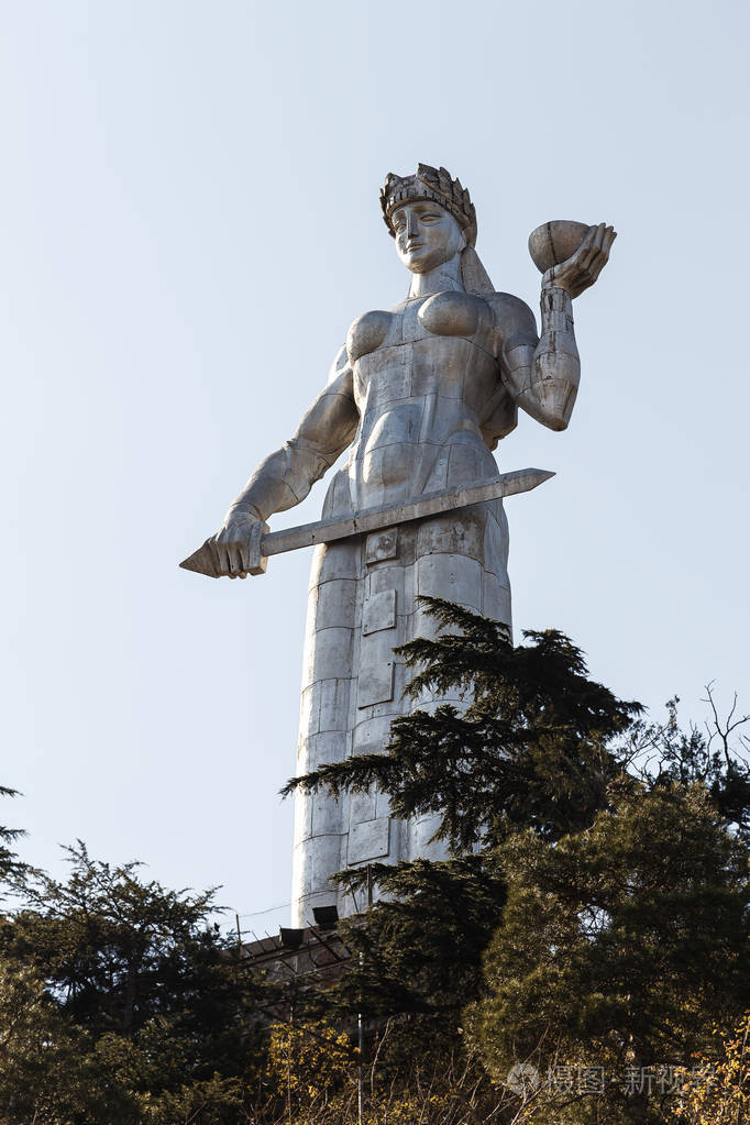 格鲁吉亚移动雕像图片
