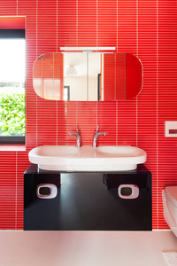 现代红色浴室