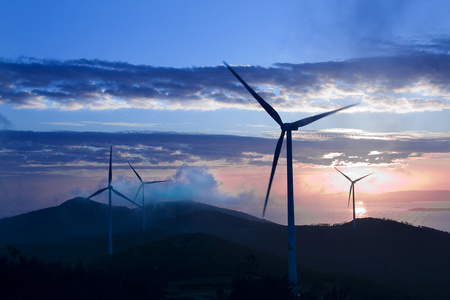可再生能源风力发电机图片