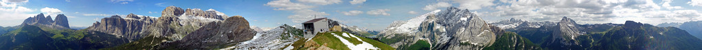 360  views of the Dolomites in Val di Fassa