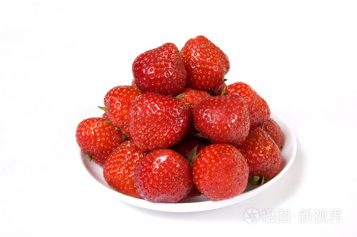 盘子里的草莓