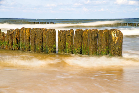 波罗的海冲浪在长时间曝光图片