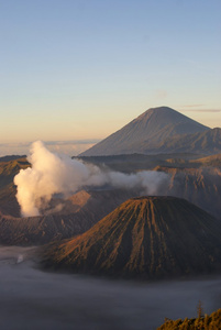 印度尼西亚溴火山图片