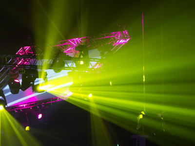 脚灯(舞台前面的一排灯)照片