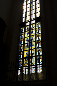 教堂彩色玻璃