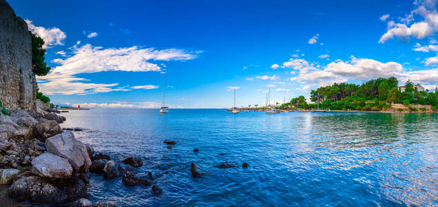 美妙浪漫的夏日夜景全景海岸线