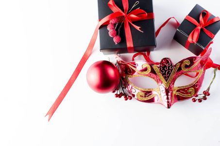 红丝带与 nask 的黑色圣诞礼品盒