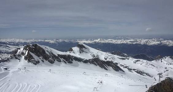 奥地利滑雪胜地在阿尔卑斯的概要