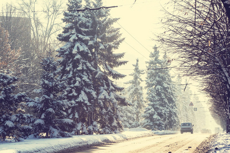城市冬季道路