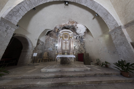 安托罗多科麦当娜德尔石窟教堂意大利里蒂