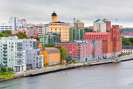 pestrobarevnch budov na nbe ve Stockholmu