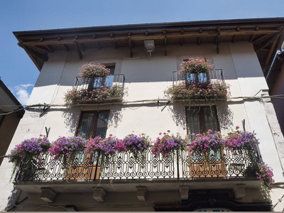 Sulmona 意大利, 历史宫殿