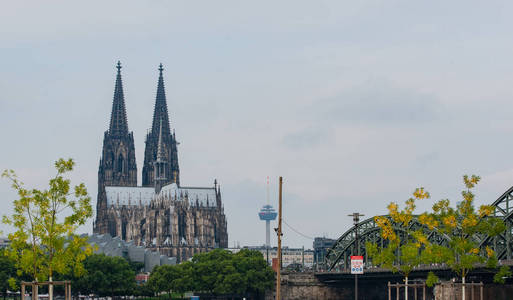 科隆大教堂和霍亨索伦大桥