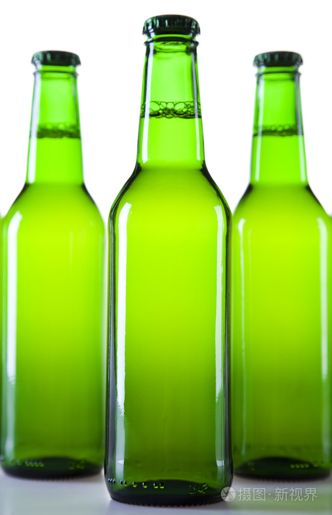绿瓶啤酒