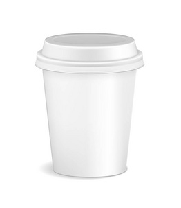 空白白色现实的咖啡杯样机在白色背景上分离。咖啡摩卡或卡布奇诺塑料容器杯。矢量插图