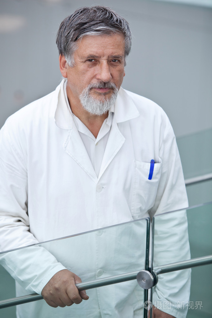 研究中心医院的著名科学家医生