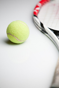 网球和球拍