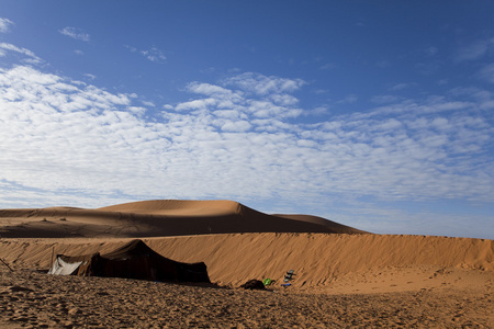 有沙丘的沙漠，摩洛哥默祖加
