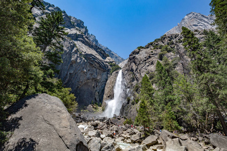 约塞米蒂山谷优胜美地瀑布, 国家公园