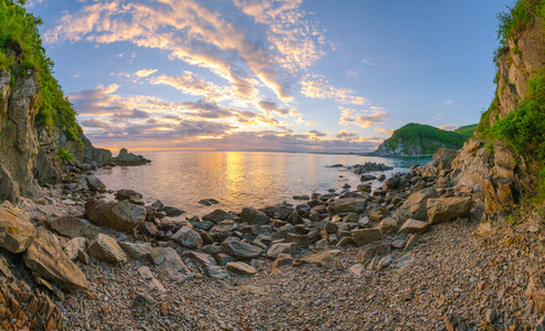 海景色与天空和波浪