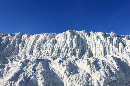 白得像雪废物业图片