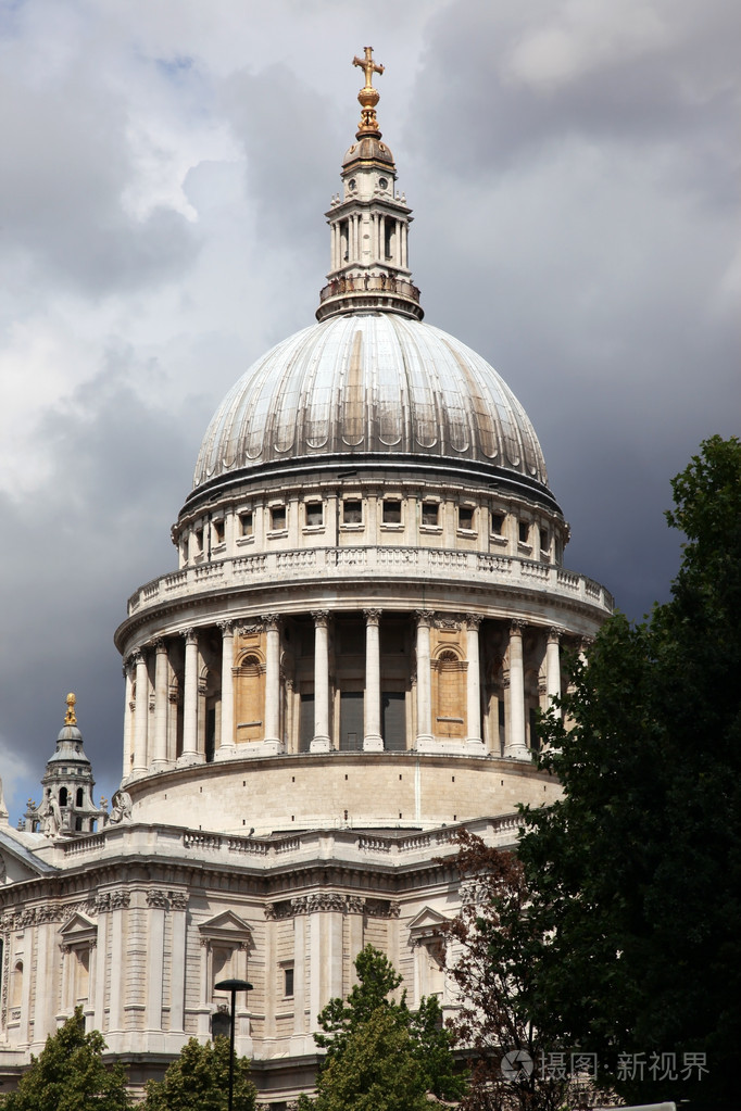 在英国伦敦圣保罗大教堂