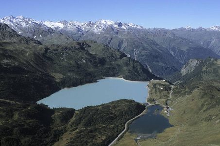 Stausee Kops 存贮湖, Zeinisjoch 山, 1822 m 和 Silvretta 山脉的看法, 蒂罗尔, 奥