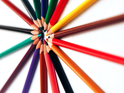多彩多姿的铅笔为背景装饰