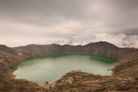 奎洛托火山泻湖