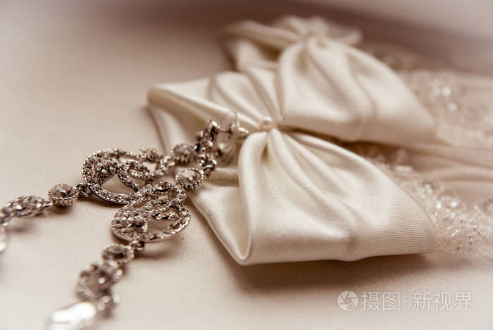 婚纱配件新娘手套和手套