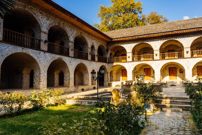 欧洲美丽的建筑, 在阳光下的石头建筑