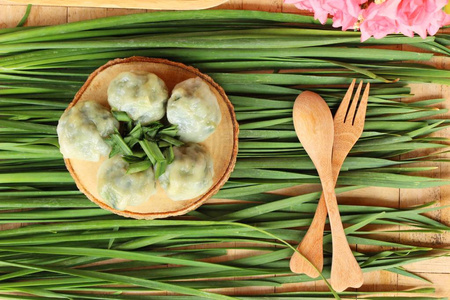 蒸的水饺韭菜美味