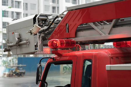 消防声音河内街消防车顶灯特写照片